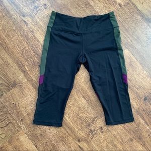 Victoria secret sport pocket capri leggings